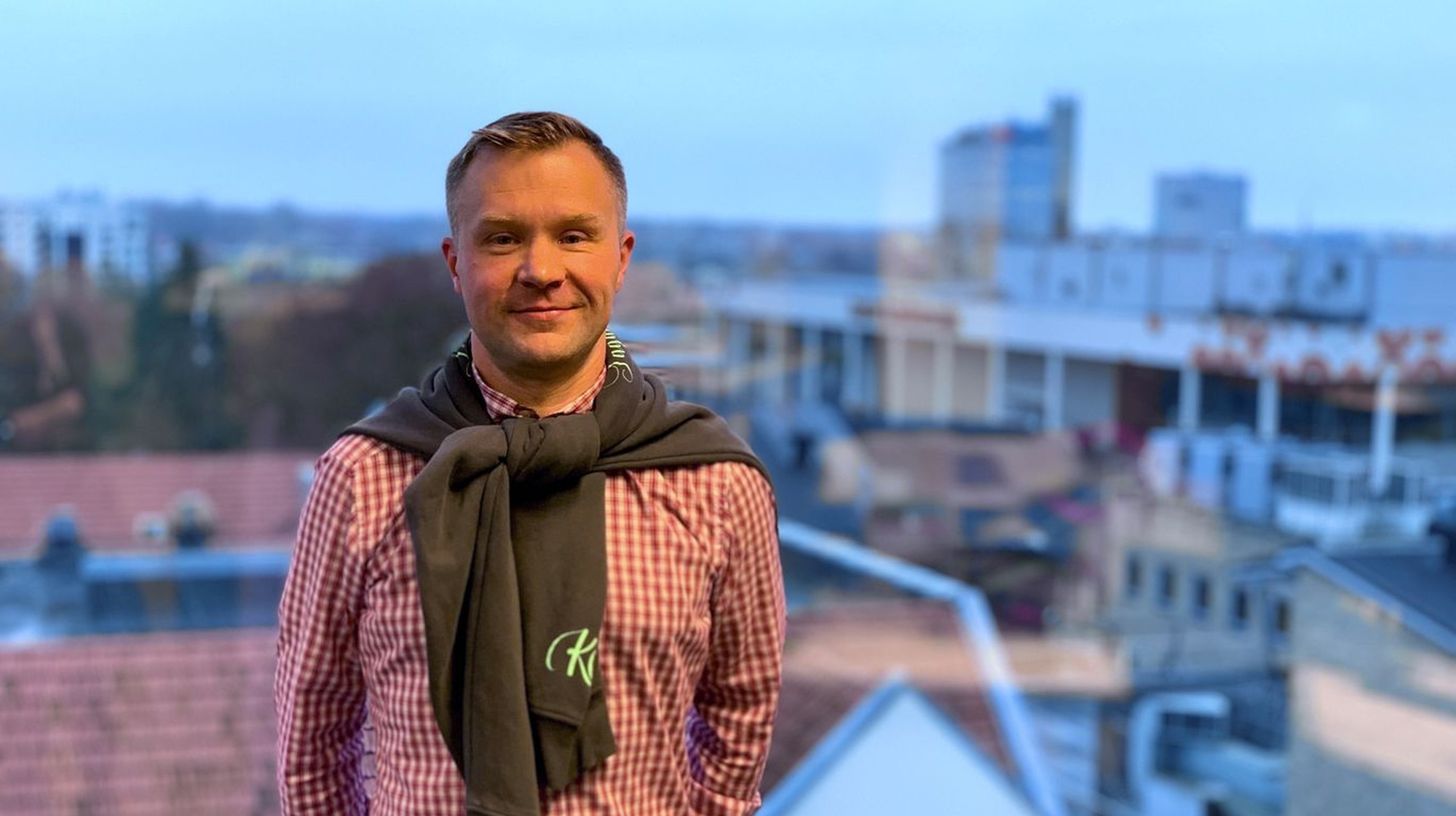 Sotsiaalmeediast hoogu kogunud kirjanik Lauri Räpp: ma pole suunamudija ...